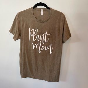 Plant Mom Tee